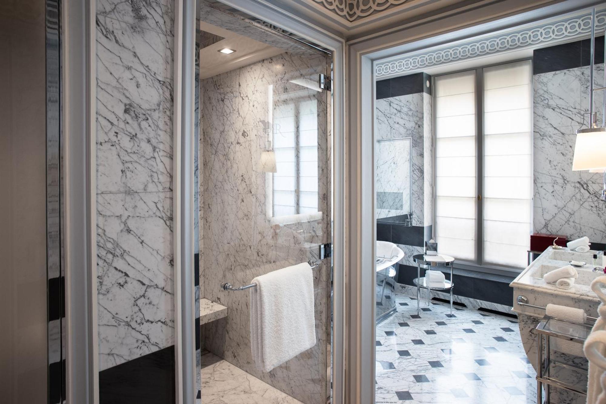 La Reserve Paris Hotel & Spa Exteriör bild